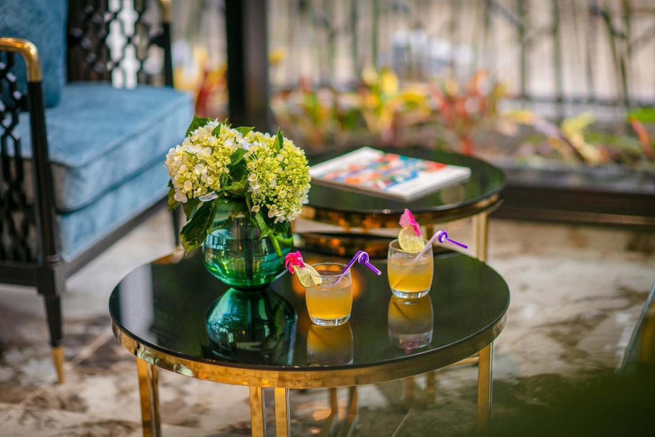 Grand Sunrise Palace Hoi An- A Luxury Indochine Hotel & Spa Екстер'єр фото A coffee table