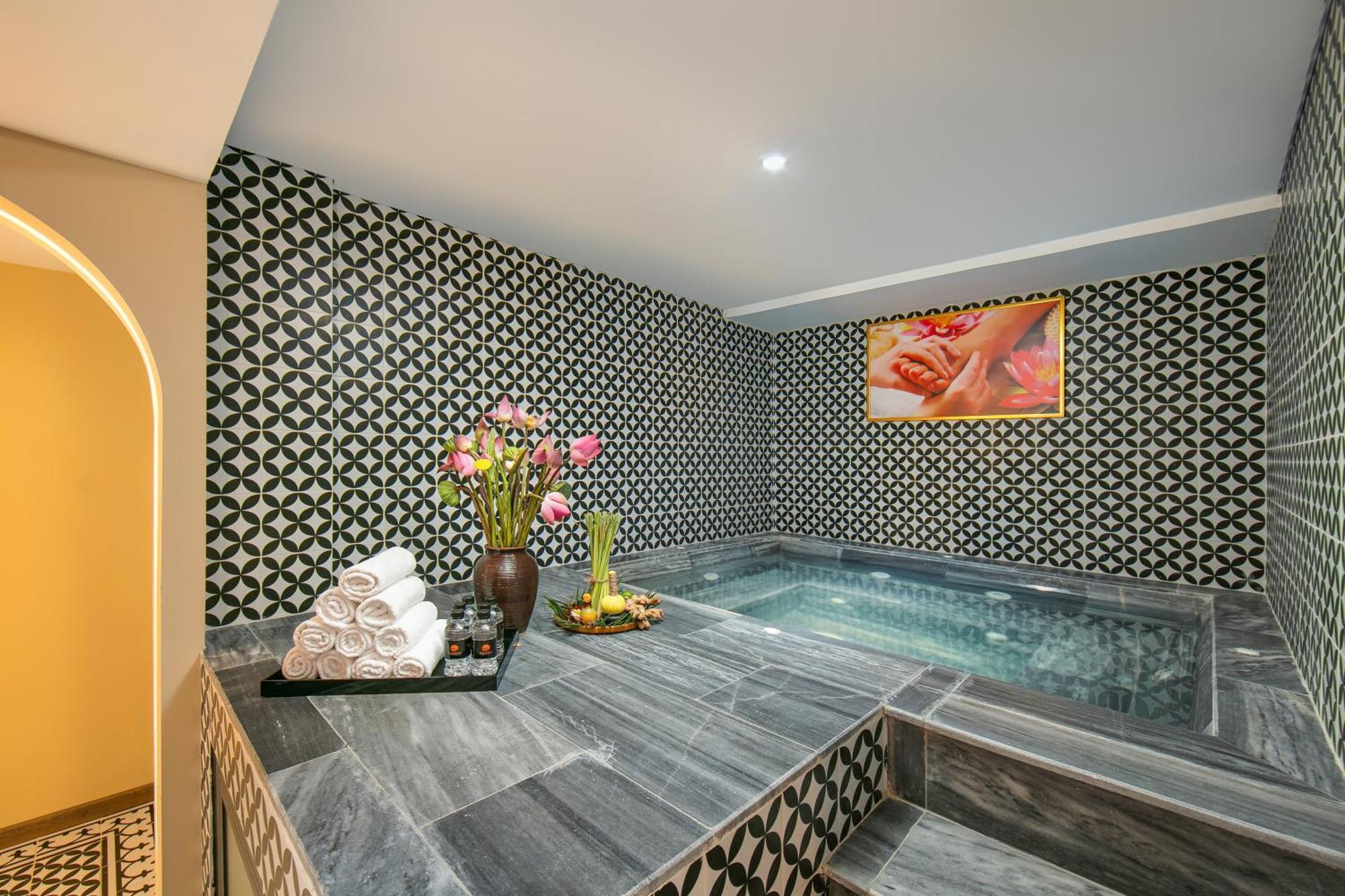 Grand Sunrise Palace Hoi An- A Luxury Indochine Hotel & Spa Екстер'єр фото Turkish bath